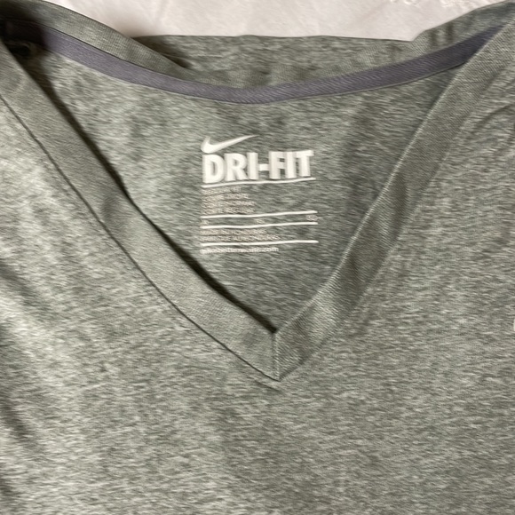 Nike Dry Fit Heather Gray- XL - Picture 4 of 4